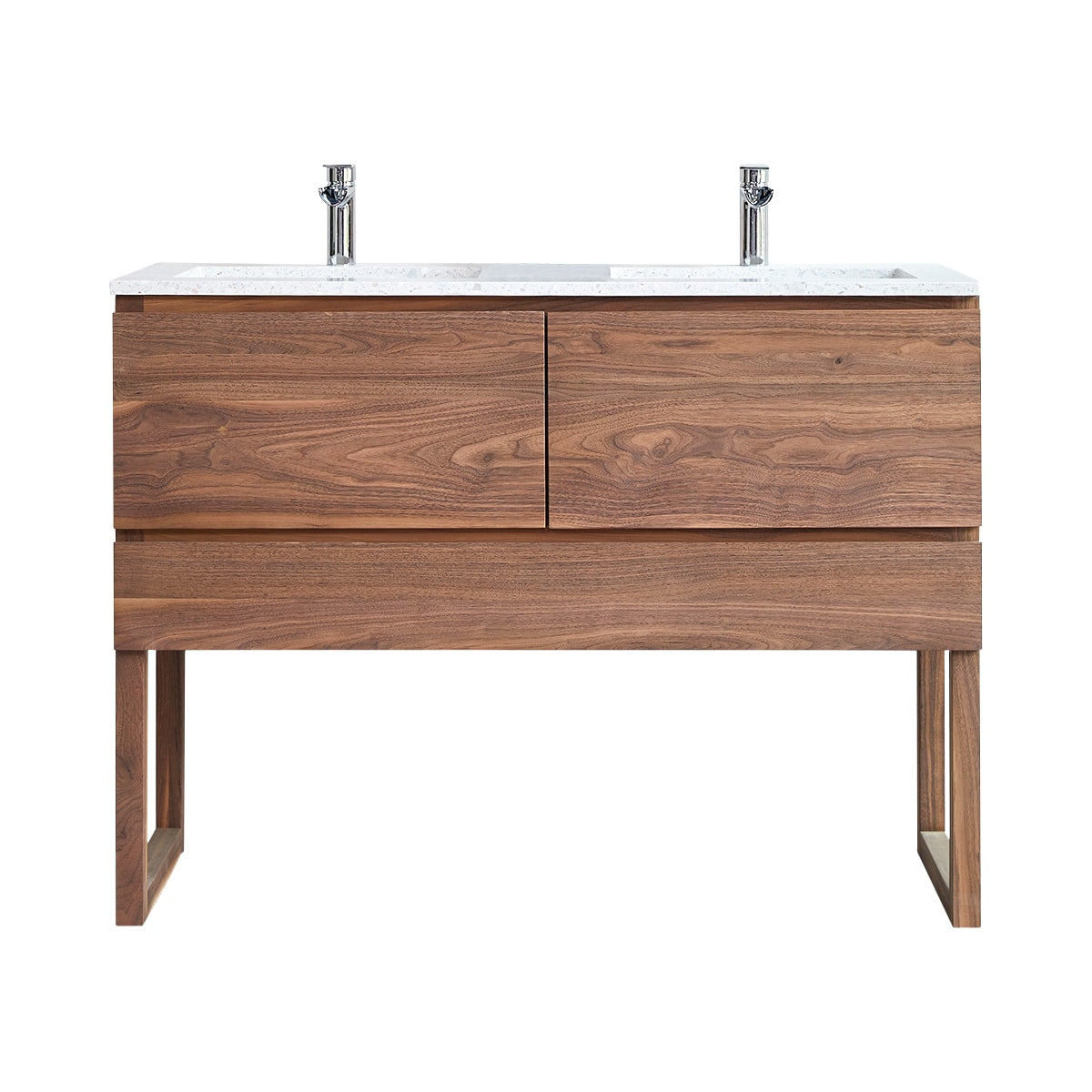 Tikamoon Badkamermeubel van massief notenhout en moon premium terrazzo