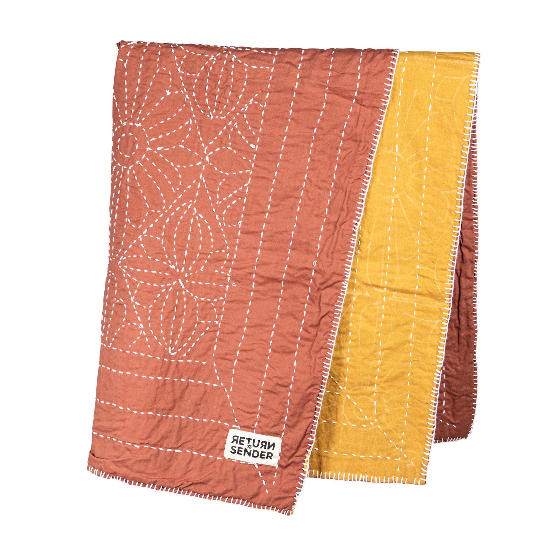 Return to Sender Babydekentje 80 x 100 cm rood met gele kanta gestikte
